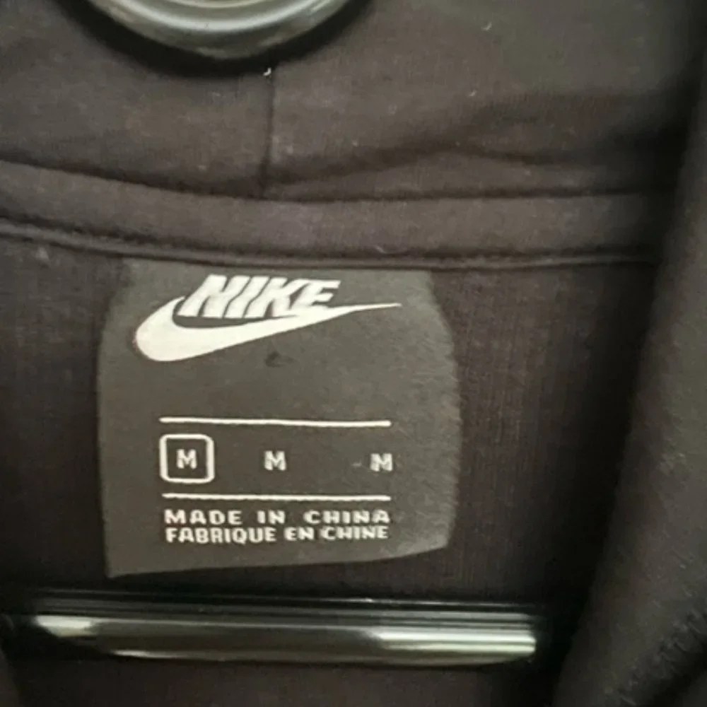 CLEARANCE Nike Black Hooded Ribbed Sweatshirt - Picture 7 of 12